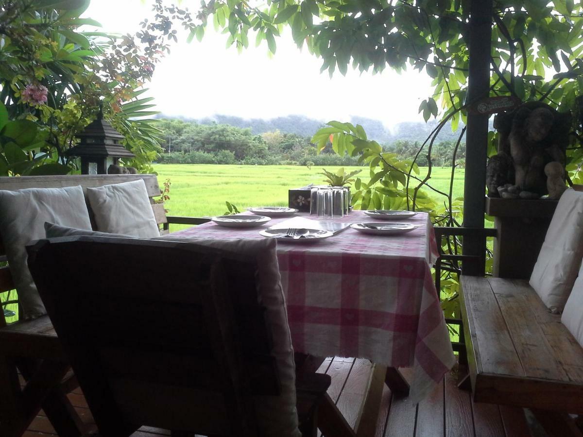 Jamjuree Garden Bed & Breakfast Ban Thung Ma Nieo Dış mekan fotoğraf
